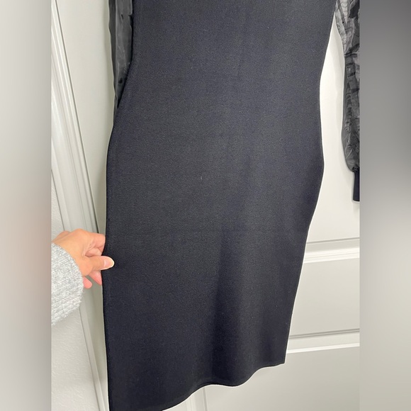 NWT House Of Harlow 1960 Black
Fitted Dress w/Sheer Sleeves Size XS - Picture 6 of 11